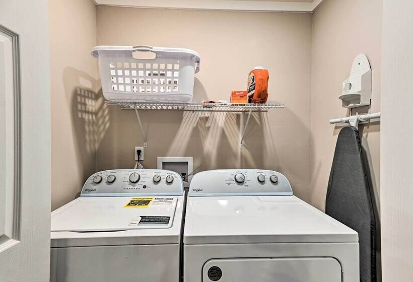 Cozy Murfreesboro Home W/ Furnished Patio!