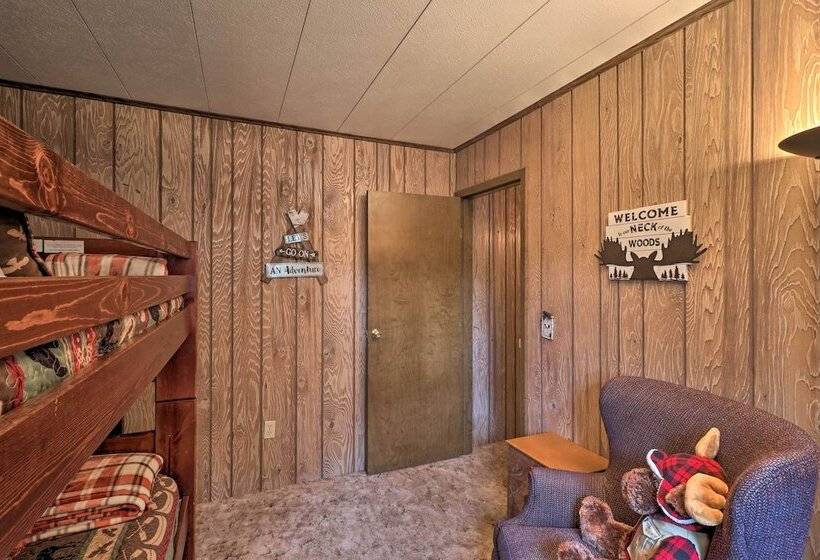 Show Low Cabin W/ Fire Pit: Near Hiking!