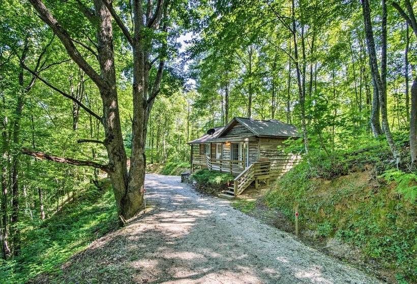 Cozy The Woodshop Cabin W/ Deck & Forest Views!