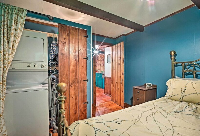 Cozy Treetop Hideaway Near Harriman Reservoir!