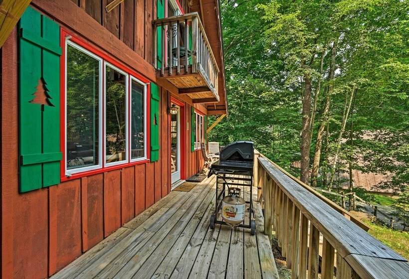 Cozy Treetop Hideaway Near Harriman Reservoir!