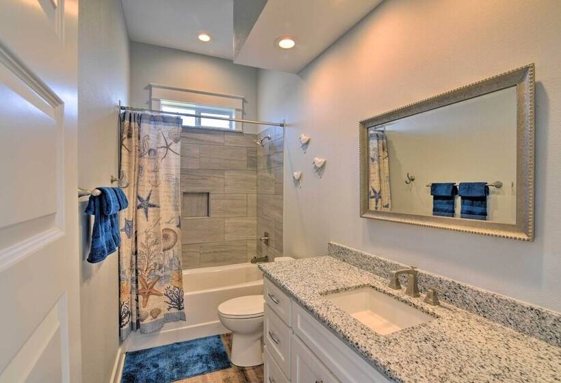 Crystal Tides   Stunning Home W/oceanfront Views