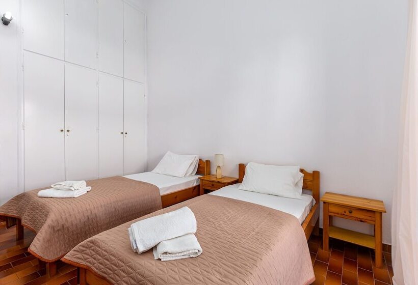 Dany Apartments By Estia