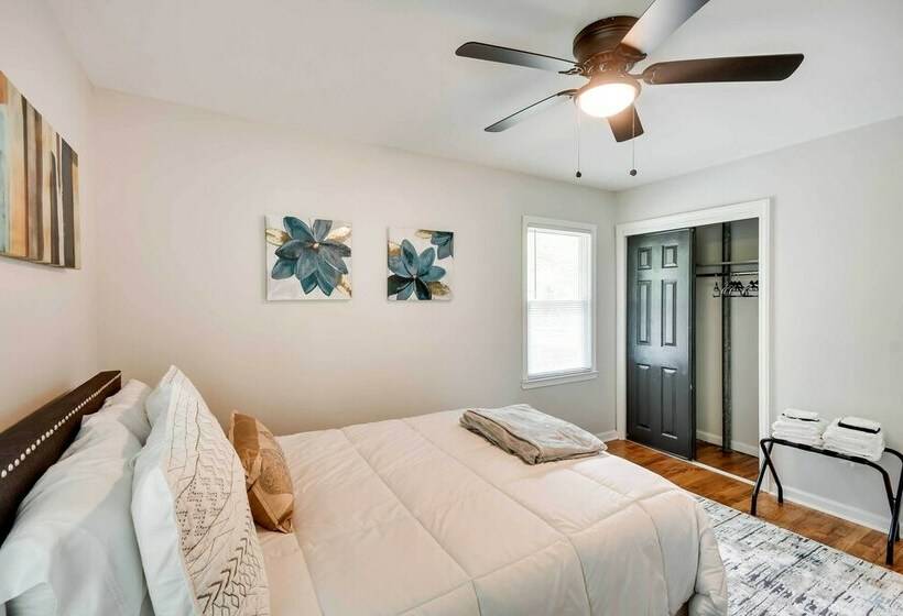 Delightful Tuskegee Home  Great For Families!