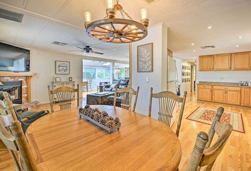 Dog Friendly Munds Park Cabin W/ Deck!