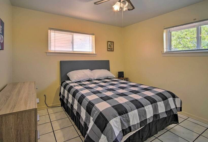 El Paso Home < 1 Mi To Lone Star Golf Club!