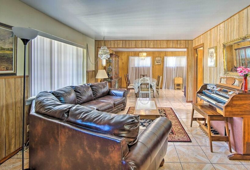 El Paso Home < 1 Mi To Lone Star Golf Club!