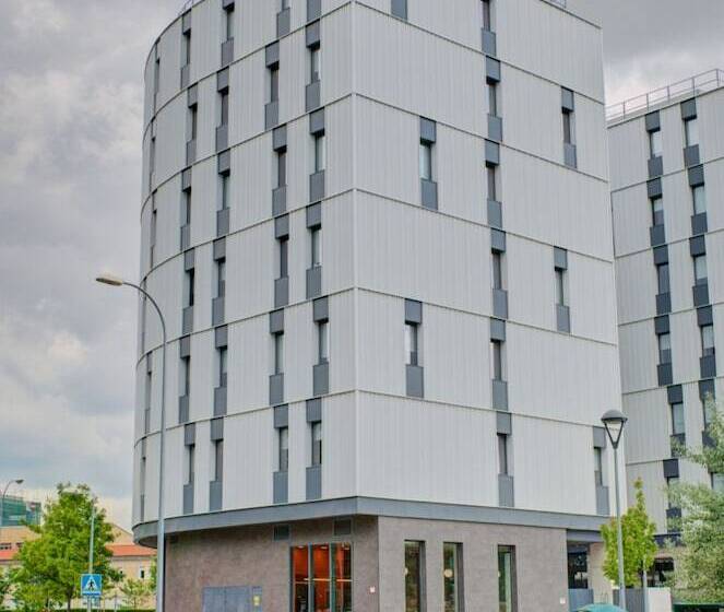 Estudios Y Habitaciones Modernas En Pamplona, Sk