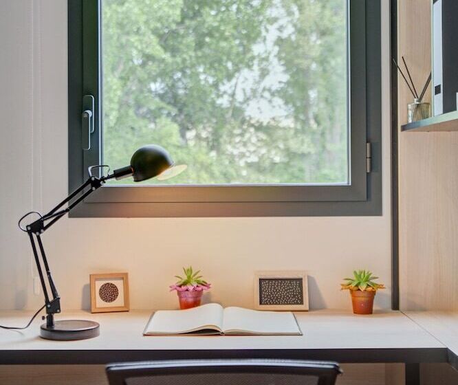 Estudios Y Habitaciones Modernas En Pamplona, Sk