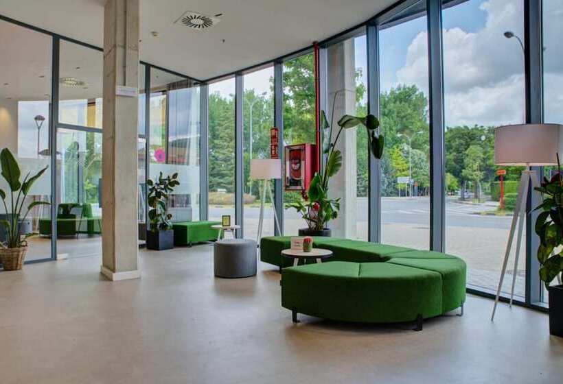 Estudios Y Habitaciones Modernas En Pamplona, Sk