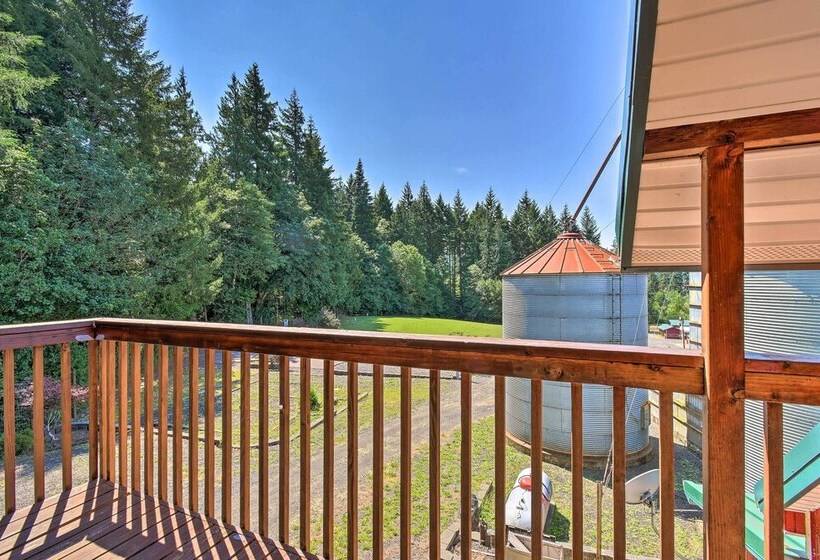 Chehalis Retreat W/ Scenic Views!