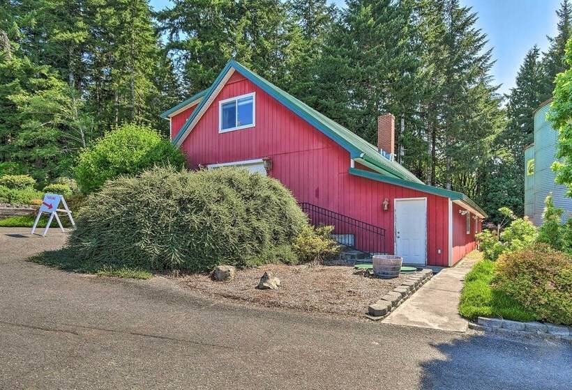 Chehalis Retreat W/ Scenic Views!
