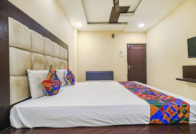 Fabhotel Parihar Palace