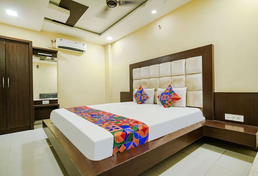 Fabhotel Parihar Palace