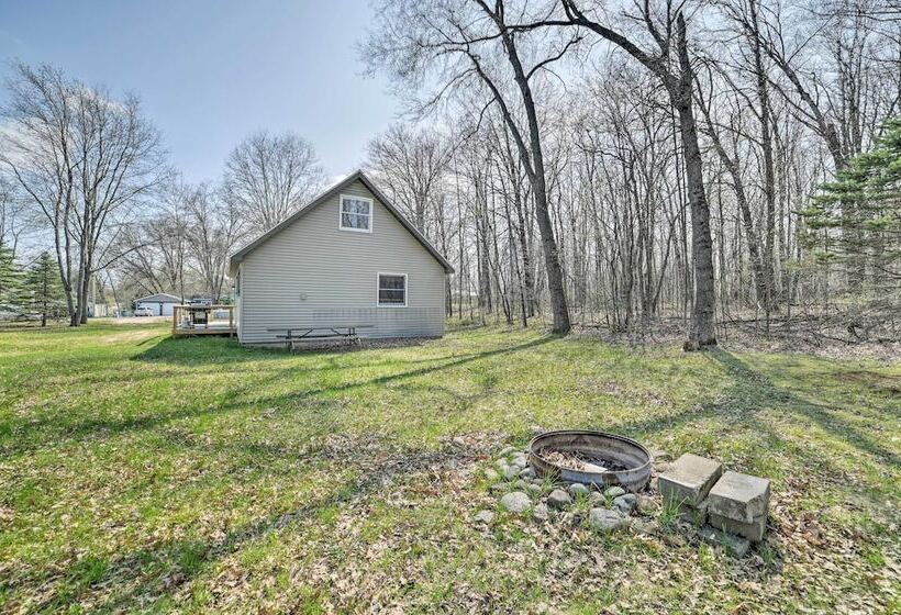 Family Cottage 3 Mi To Higgins Lake State Pk!