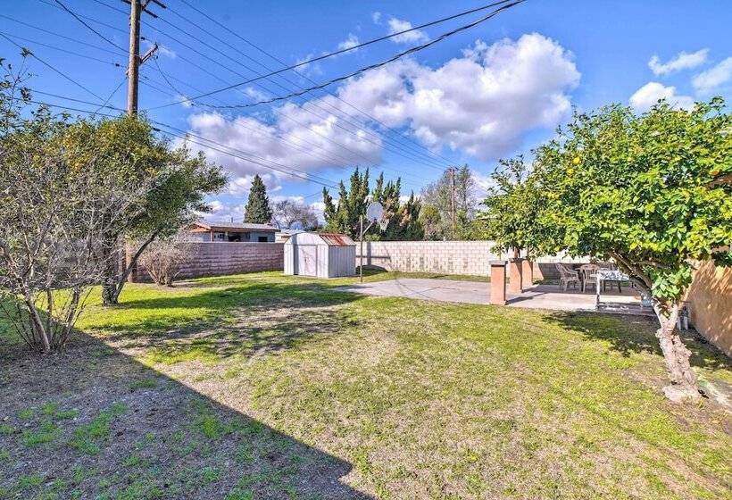 Family Friendly Home W/ Basketball Court!