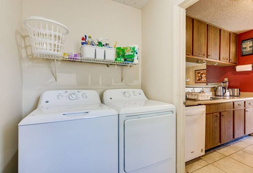 Family Friendly Mobile Retreat W/ Spacious Yard!