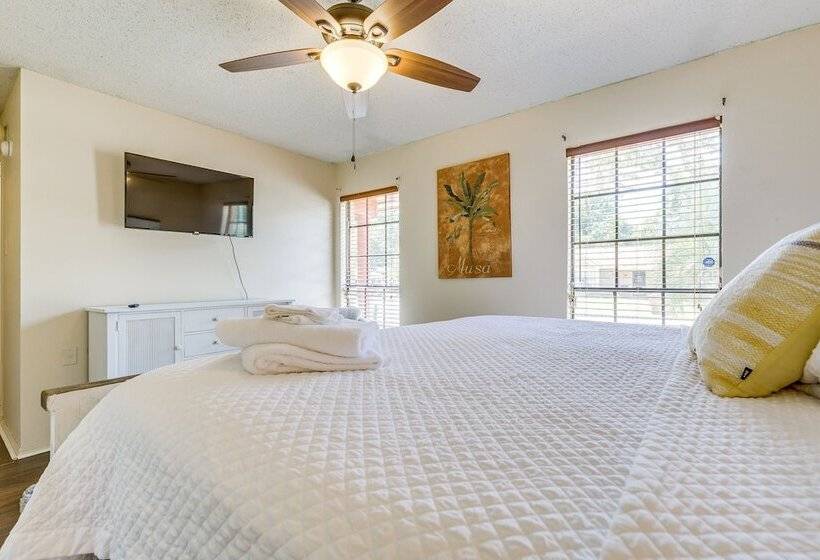 Family Friendly Mobile Retreat W/ Spacious Yard!