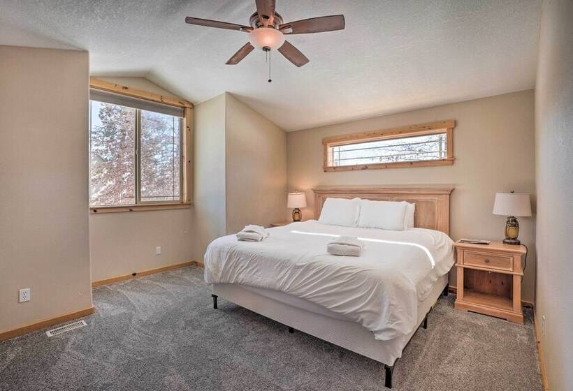 Family Friendly Oregon Vacation Home W/ Yard