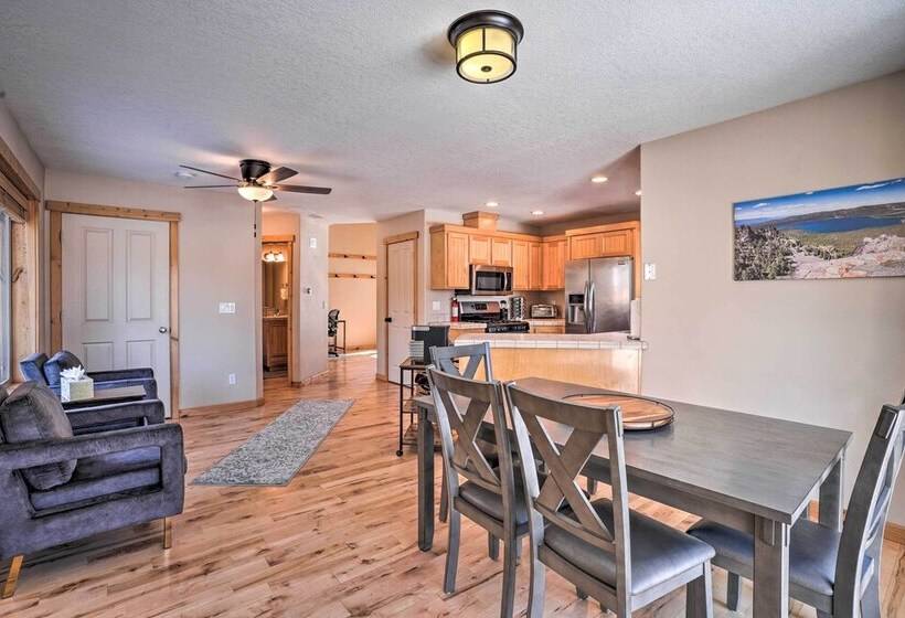 Family Friendly Oregon Vacation Home W/ Yard