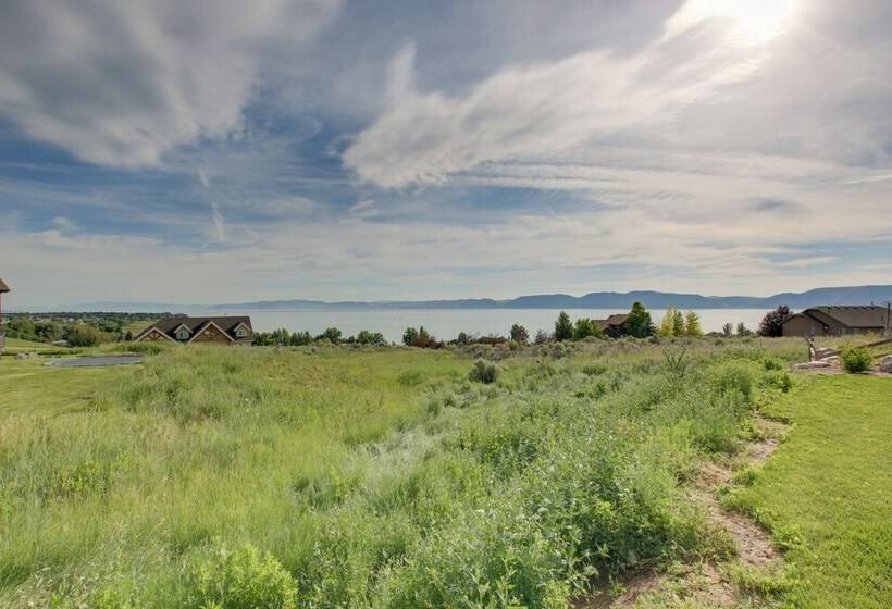 Garden City Gem: Private Hot Tub & Game Room!