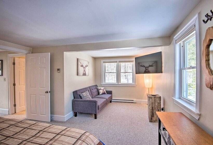 Gilford Home W/ Forest View, By Lake Winnepesaukee