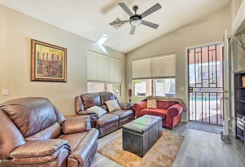 Glendale Home, 4 Mi To Peoria Sports Complex!