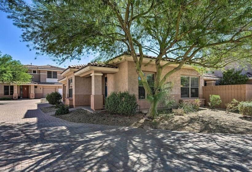 Goodyear Desert Oasis: Walk To Community Pool