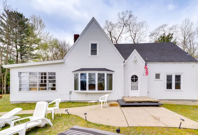 Grand Junction Lake Home: 13 Mi To South Haven!