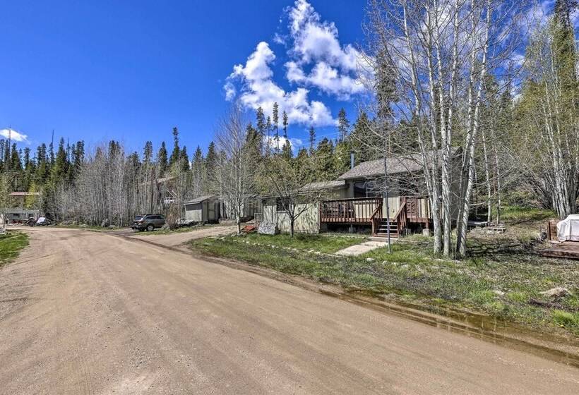 Fireplace, Deck & Mtn Views: Grand Lake Home!