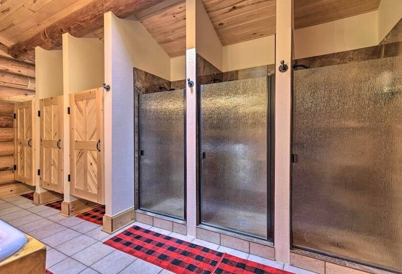 Grand Mountain Retreat In Angel Fire W/ Game Room!