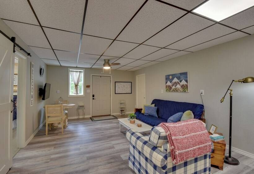 Hayesville Cottage On 20 Acre Farm W/ Fish Pond!