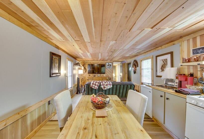 Hemphill Home W/ Community Perks < 1 Mi To Water!