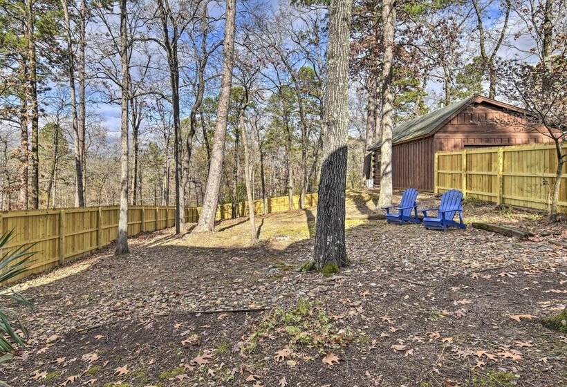 Hot Tub, Grill: Hilltop Log Cabin In Hot Springs!