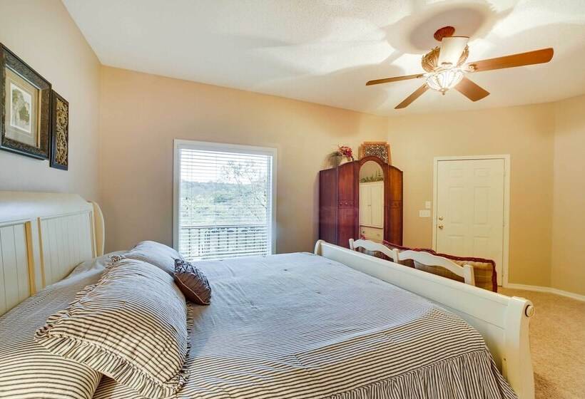 Home In Bella Vista W/ Deck & Lake Windsor Views!