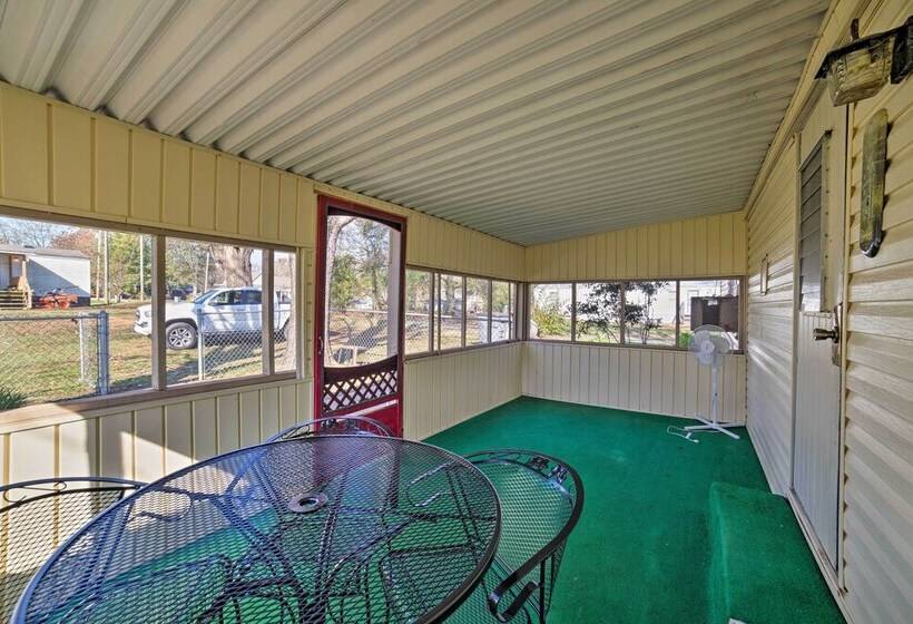 Waterloo Home: Walk To Pickwick Lake Fishing Pier!