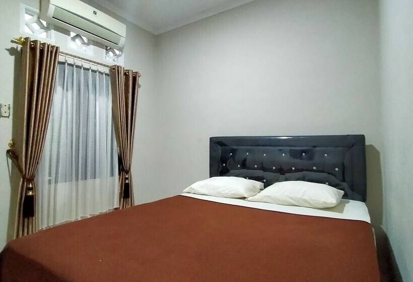 فندق فئة نجمة واحدة Aqsa Guest House Ciamis