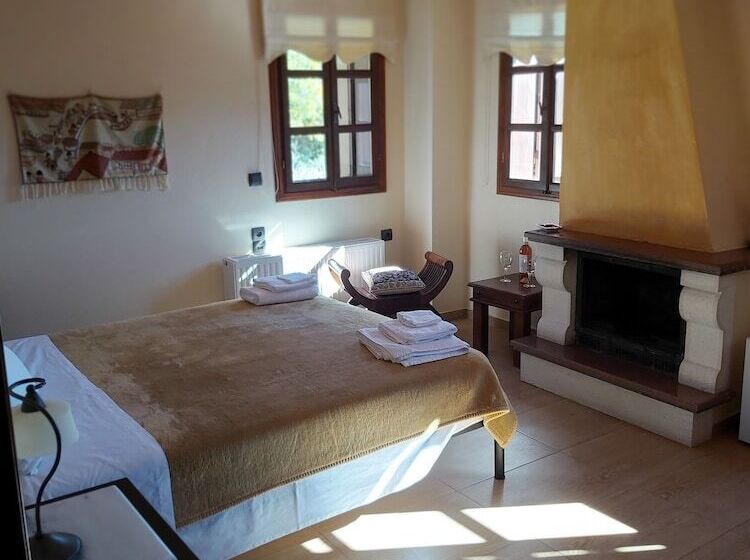 ホテル Arxontiko Vogiarou