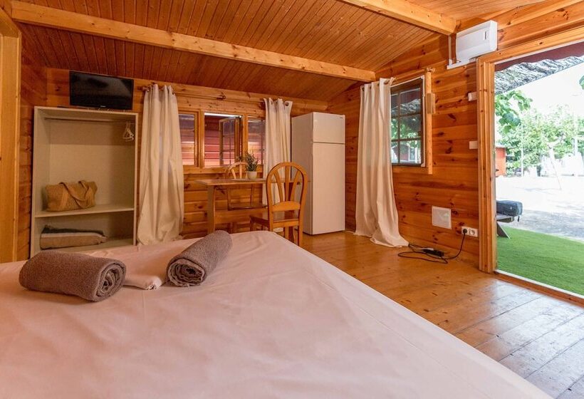 Отель Camping Tres Estrellas Mediterráneo