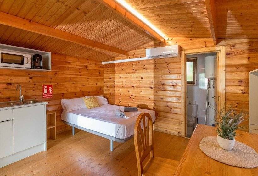 Отель Camping Tres Estrellas Mediterráneo