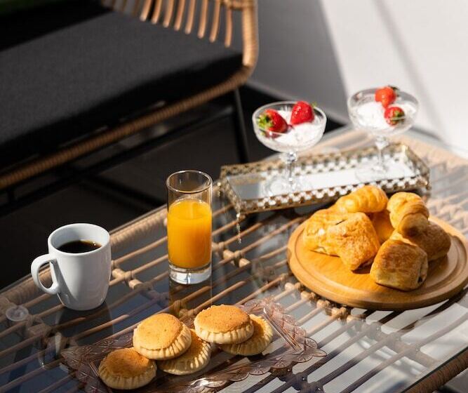 Отель Saint George Cave House