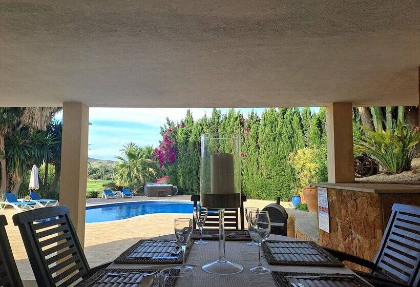 Отель El Castillo La Manga Club