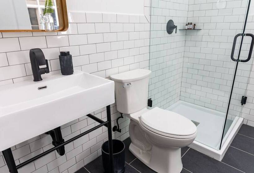 فندق Fire Station One Boutique