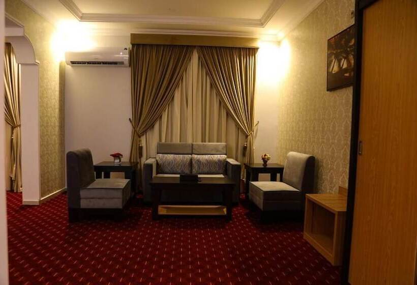 فندق Golden Rest