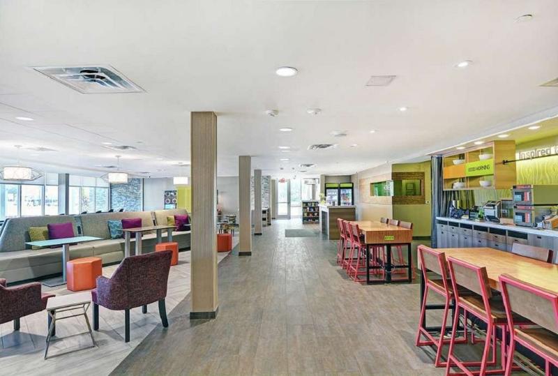 هتل Home2 Suites By Hilton Savannah I95 North