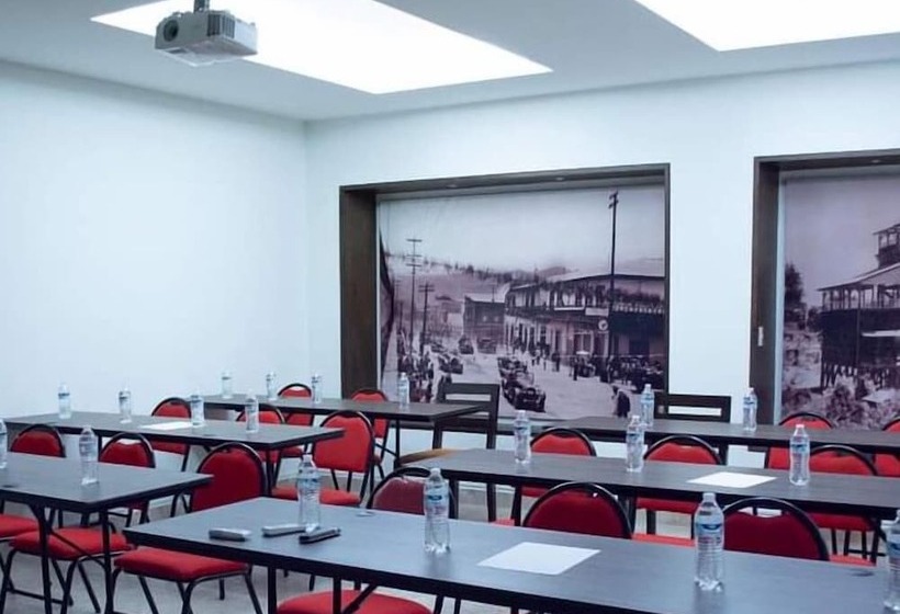 فندق Real Del Oro