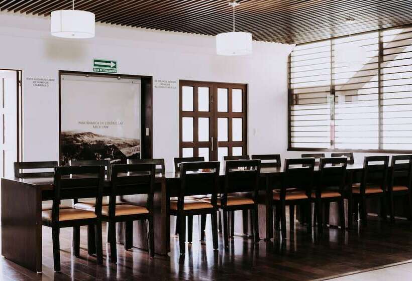 فندق Real Del Oro