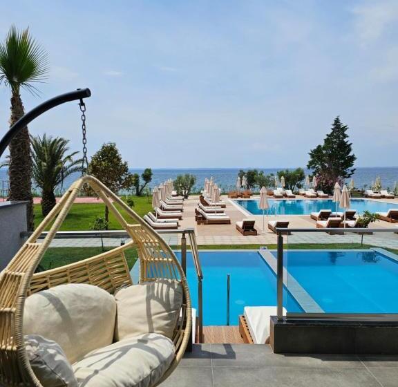 בית מלון כפרי Seacoast Resort Halkidiki
