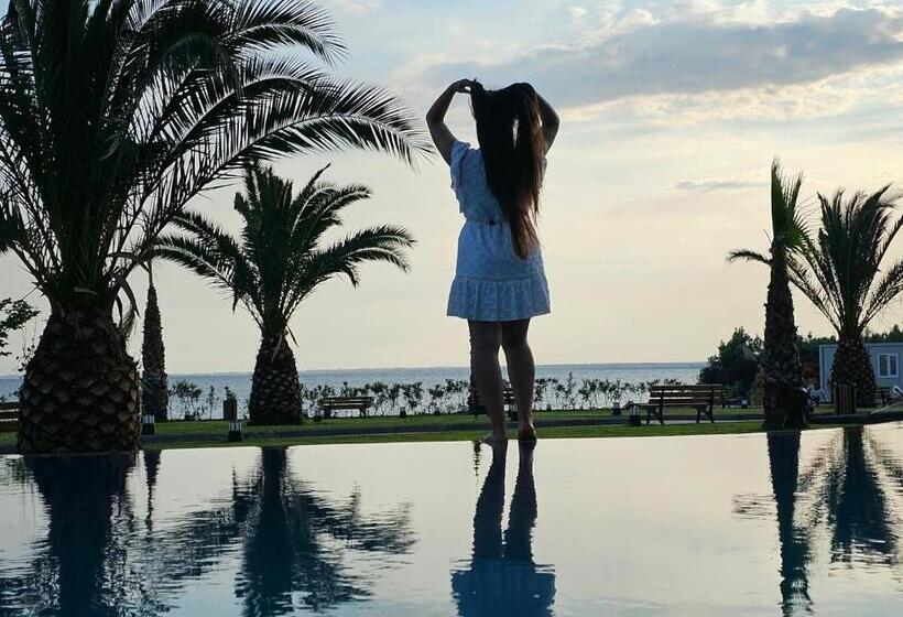 בית מלון כפרי Seacoast Resort Halkidiki