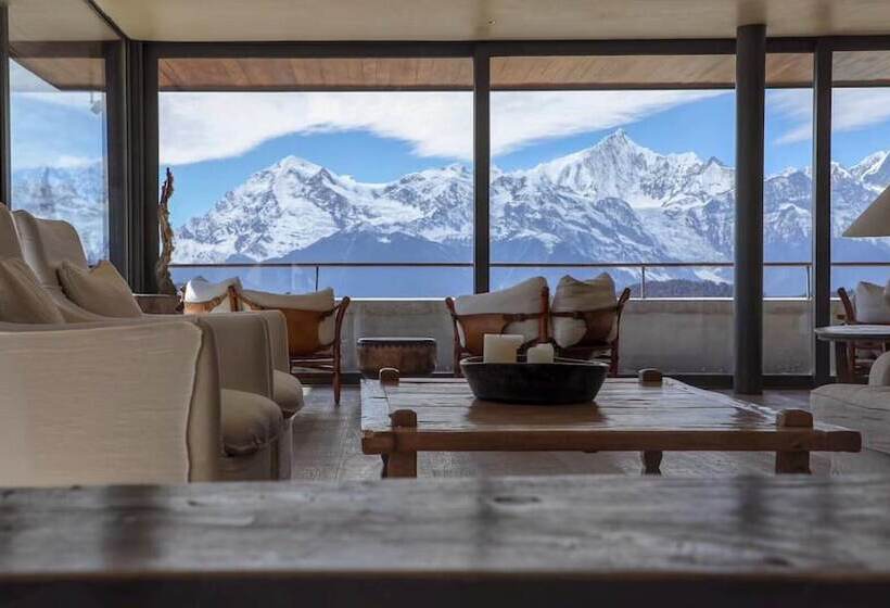 Sunyata Hotel. Deqin Meili